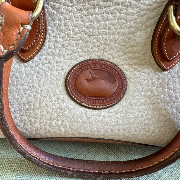 Dooney & Bourne Vintage Zipper Satchel in British Tan and Bone - Picture 3 of 14
